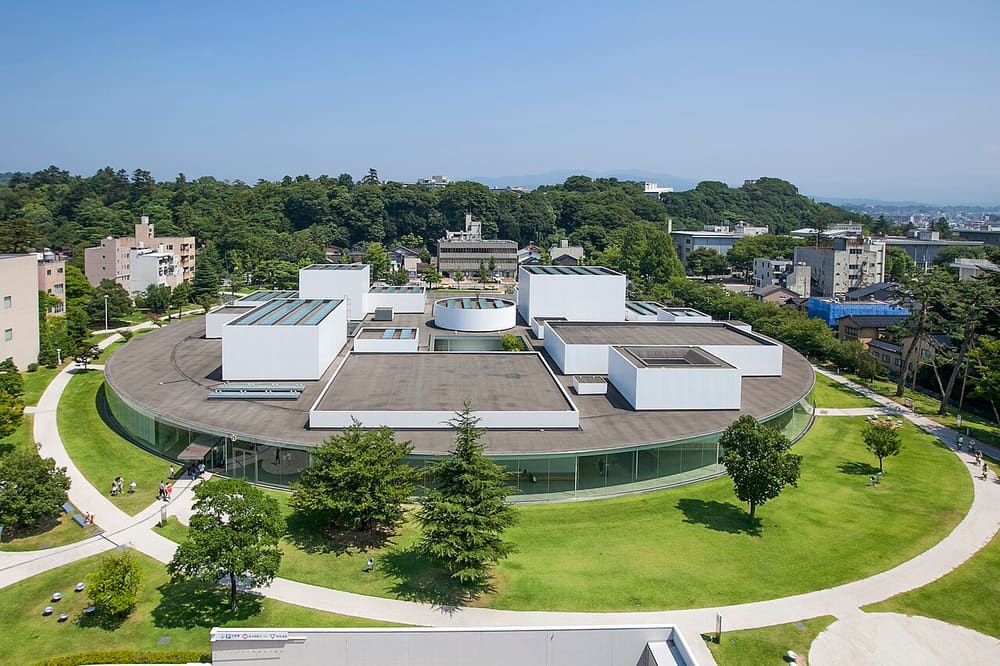 21st Century Museum of Contemporary Art, Kanazawa, Japan (Wimup)