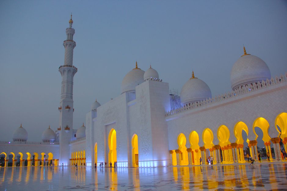 Al Mina & Al Zahiyah