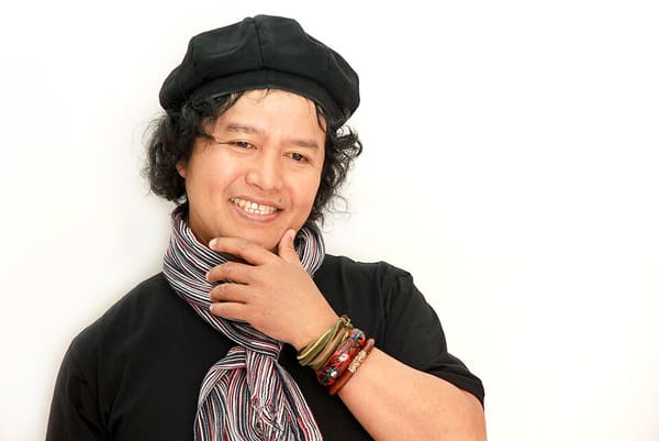 Andrea Hirata, Indonesia (portrait via Wikimedia Commons)