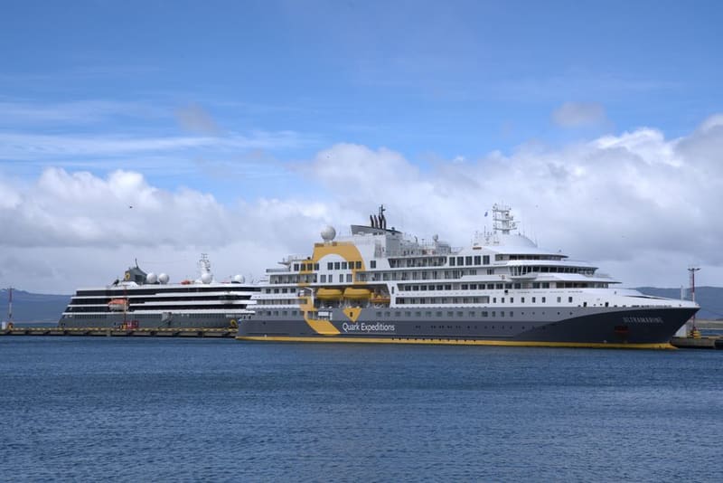 Antarctic expedition departures