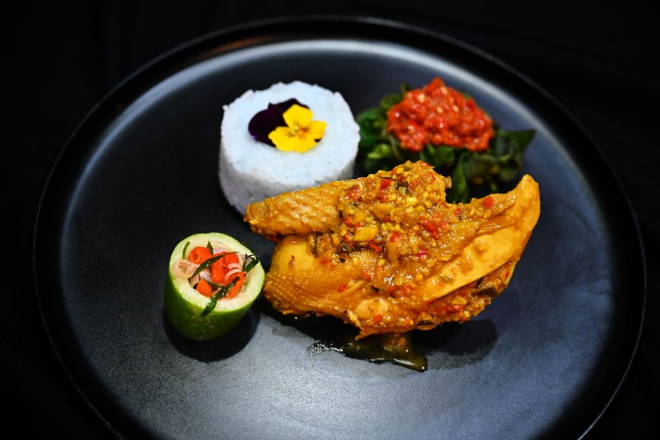 Ayam betutu, Indonesia dish (Wimup)