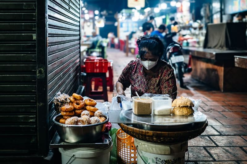 Bai sach chrouk, Phnom Penh (Wimup travel guide)