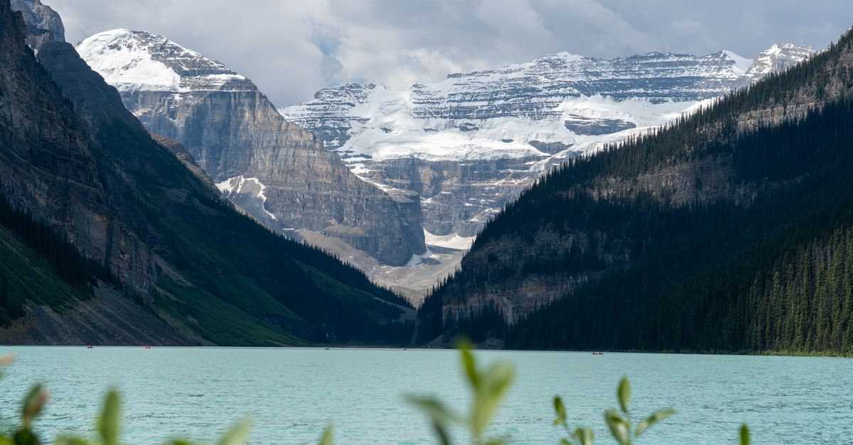 Banff, Alberta, Canada, honeymoon travel guide (Wimup)