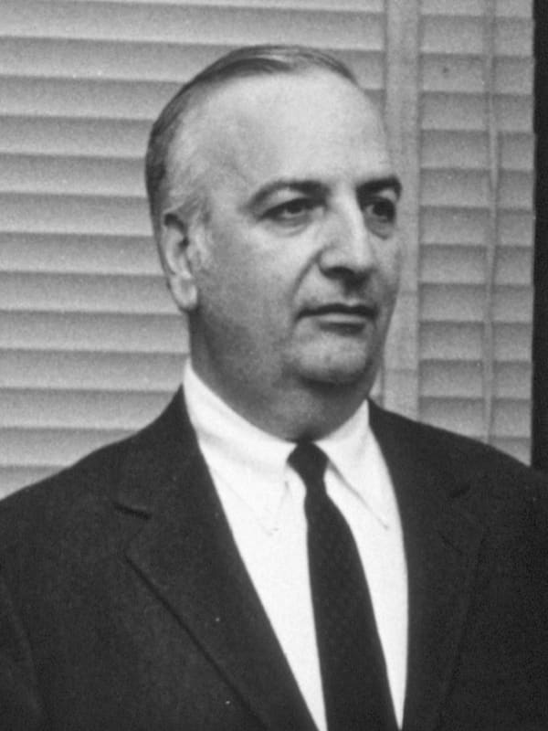 Baruj Benacerraf, Venezuela (portrait via Wikimedia Commons)