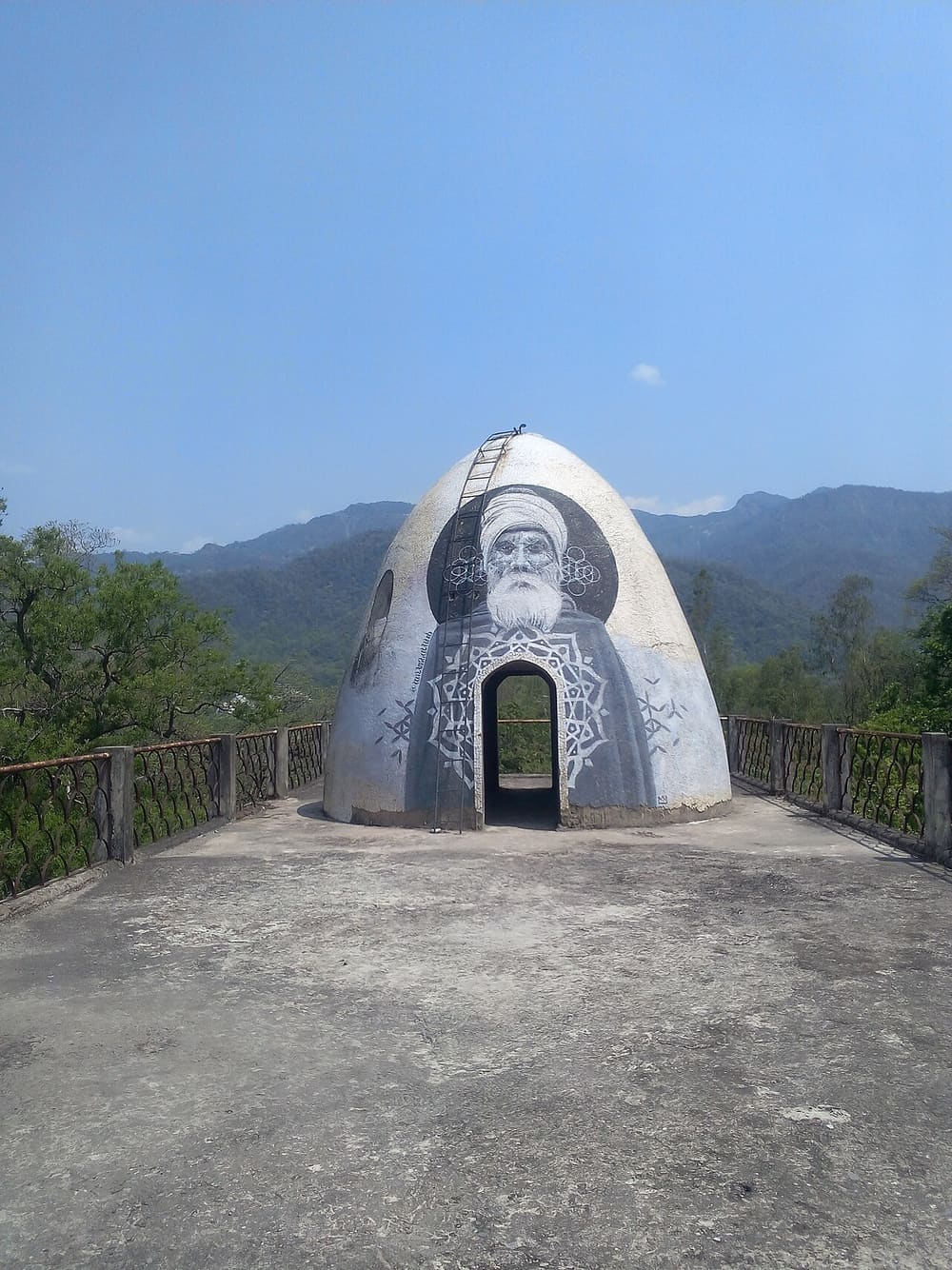 Beatles Ashram (Chaurasi Kutia)