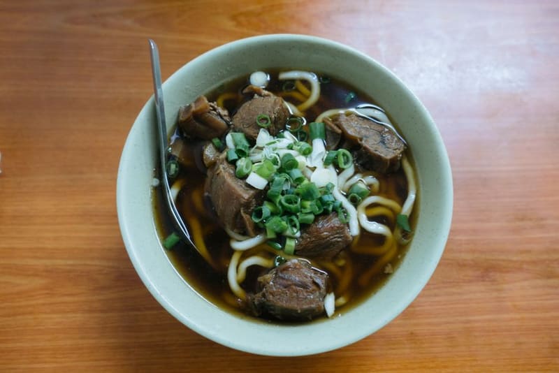 Beef noodle soup, Taipei (Wimup travel guide)