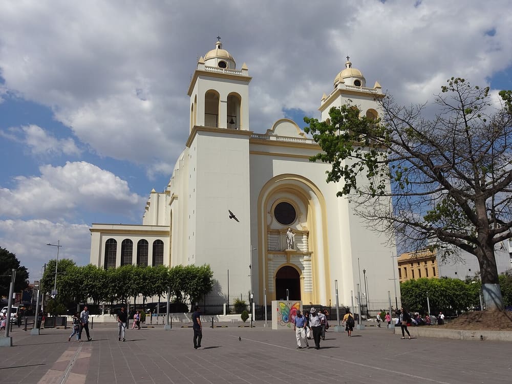 Catedral Metropolitana de San Salvador, San Salvador, El Salvador (Wimup)