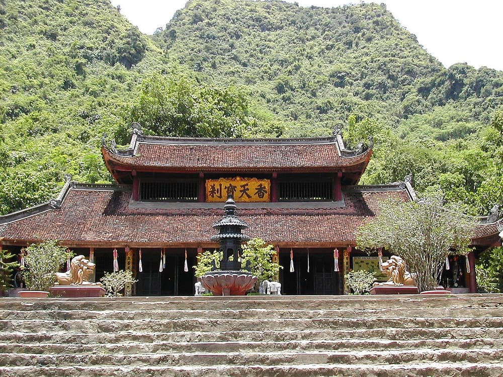 Chùa Hương, the Perfume Pagoda