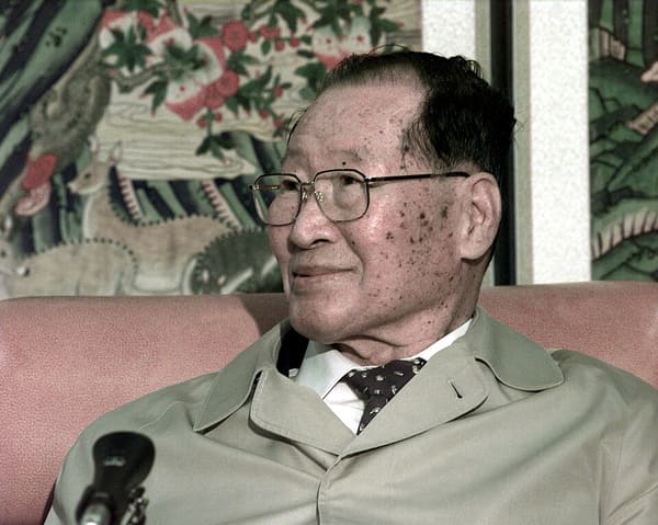 Chung Ju-yung, South Korea (portrait via Wikimedia Commons)
