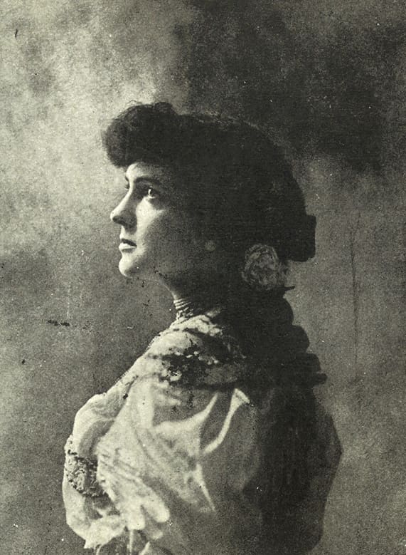 Delmira Agustini, Uruguay (portrait via Wikimedia Commons)