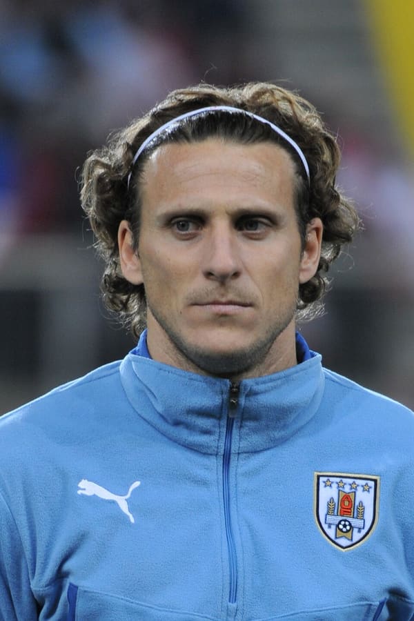 Diego Forlán, Uruguay (portrait via Wikimedia Commons)