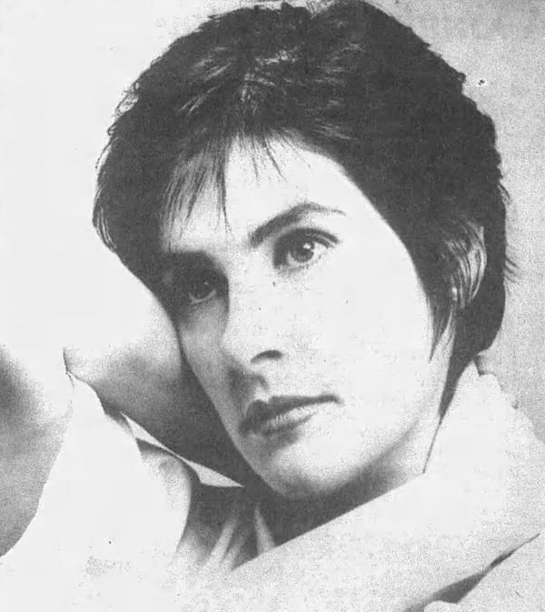 Enya, Ireland (portrait via Wikimedia Commons)