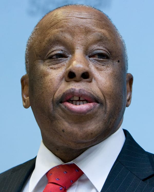 Festus Mogae, Botswana (portrait via Wikimedia Commons)