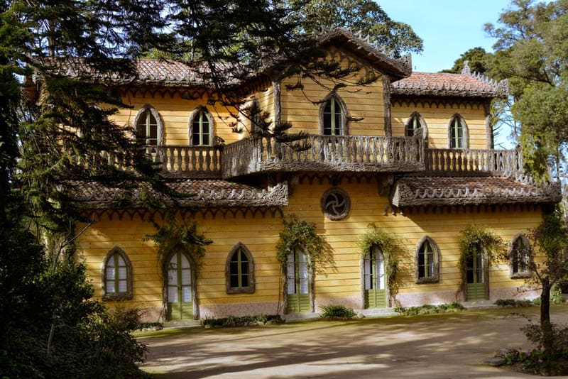 Find the Chalet of the Countess of Edla, Sintra, Portugal