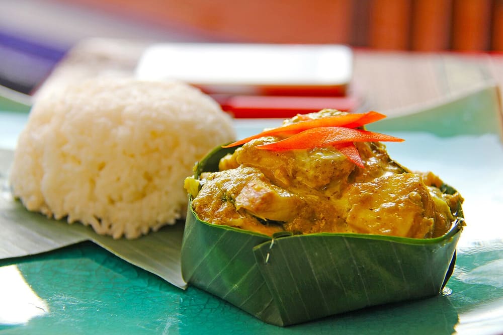 Fish amok, Phnom Penh (Wimup travel guide)