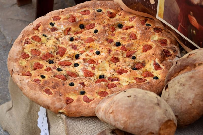 Focaccia barese, Bari (Wimup travel guide)