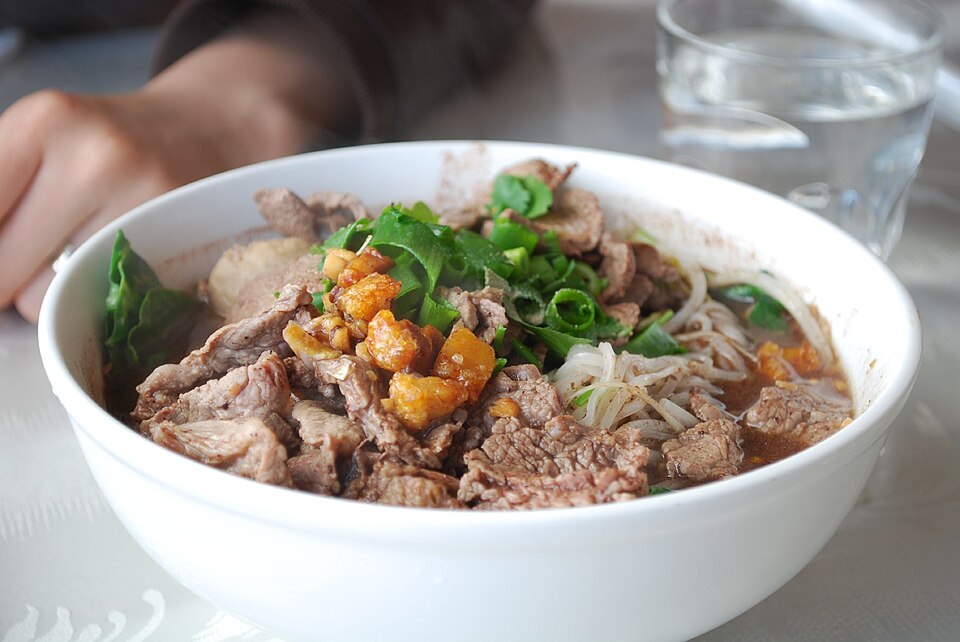 Boat noodles, Bangkok (Wimup travel guide)
