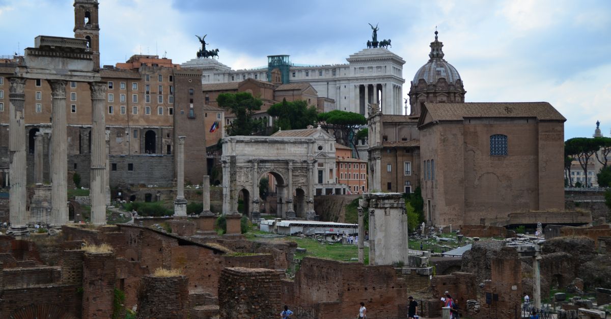 Wander the Roman Forum & Palatine, Rome, Italy