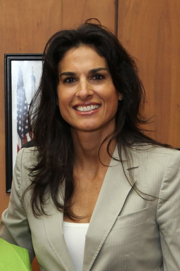 Gabriela Sabatini, Argentina (portrait via Wikimedia Commons)