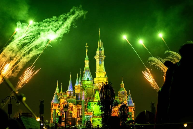 Give a day to Shanghai Disneyland, Shanghai, China