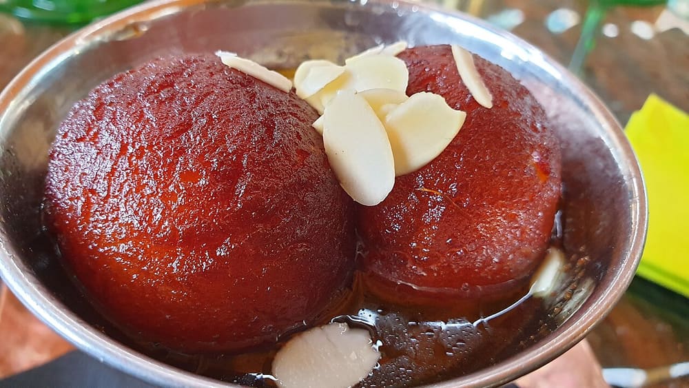 Gulab jamun, India (Wimup)