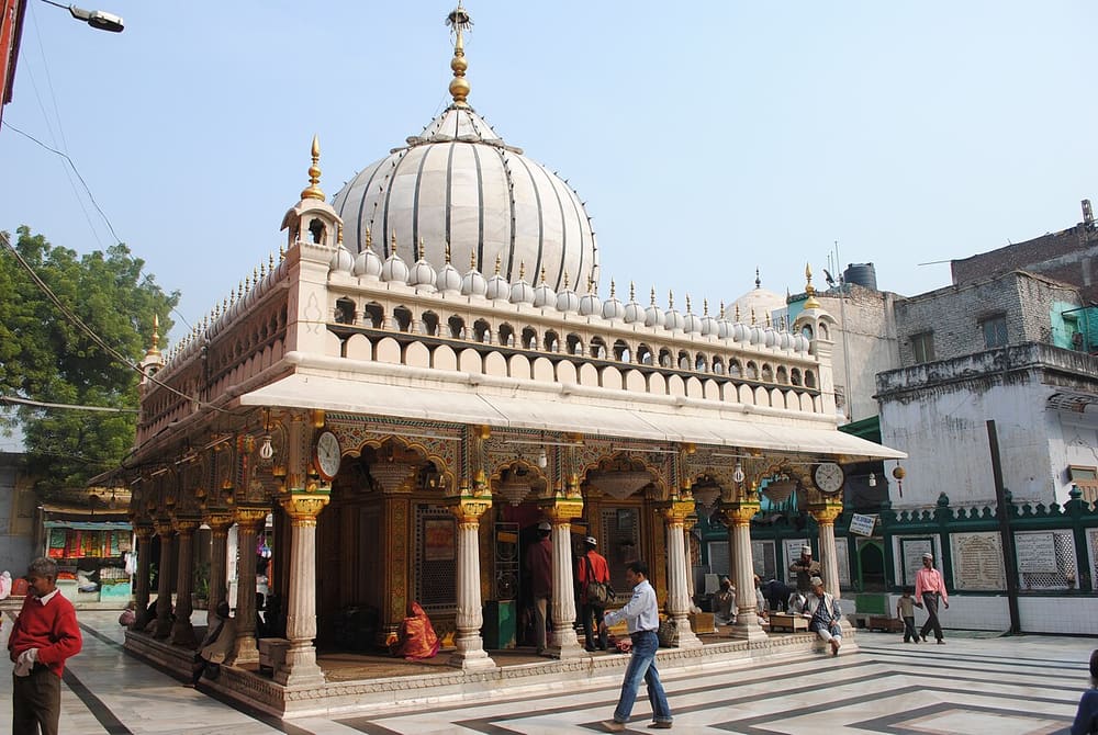 Hazrat Nizamuddin Dargah, New Delhi, India (Wimup)