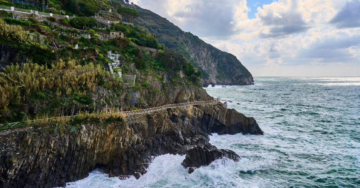 Cinque Terre, Liguria, Italy, hiking travel guide (Wimup)