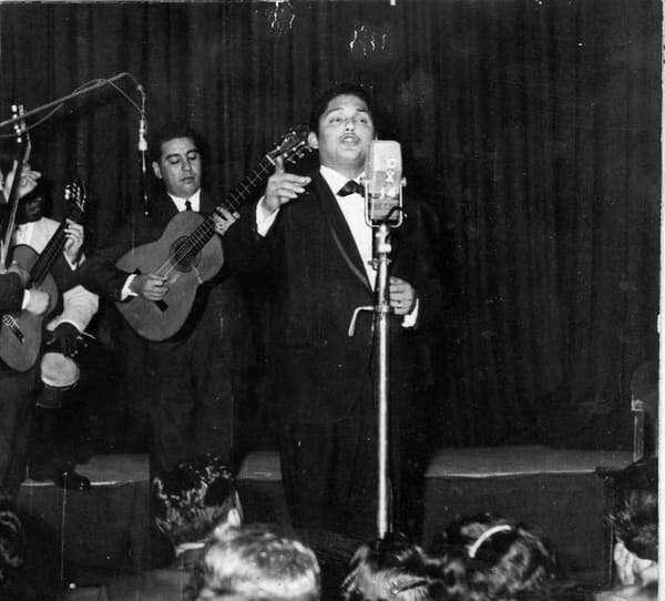Julio Jaramillo, Ecuador (portrait via Wikimedia Commons)