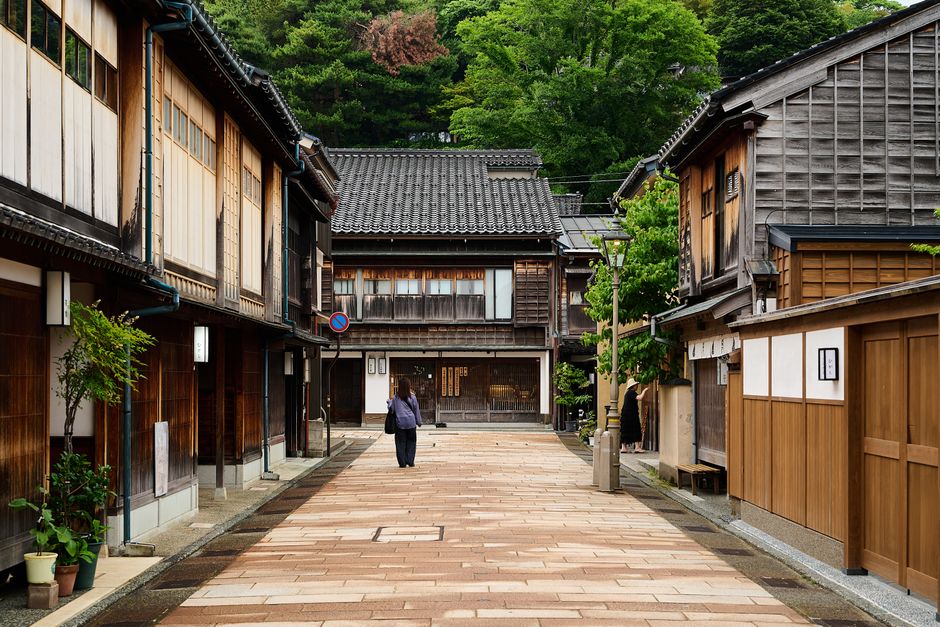 Kanazawa Yasue Gold-Leaf Museum