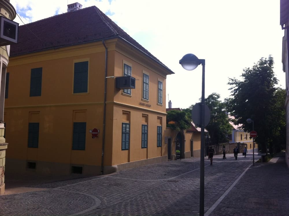 Káptalan utca