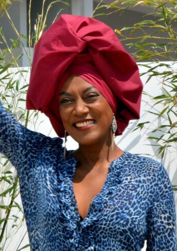 Khadja Nin, Burundi (portrait via Wikimedia Commons)