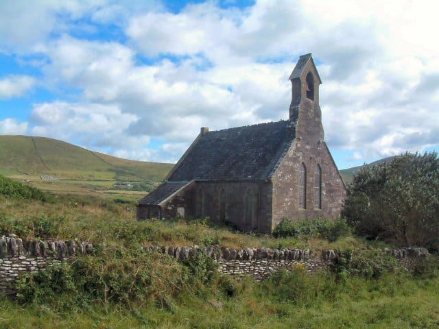 Kilmalkedar Church, Dingle, Ireland (Wimup)