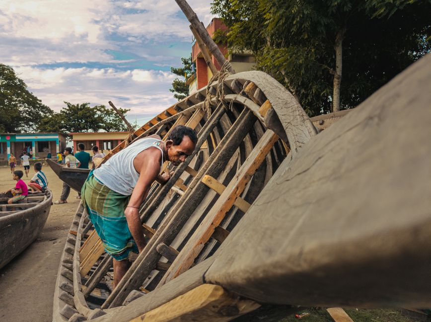 Kim Bong carpentry village