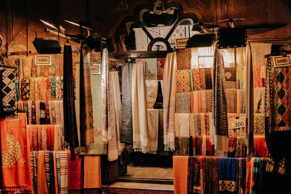 Kinari Bazaar