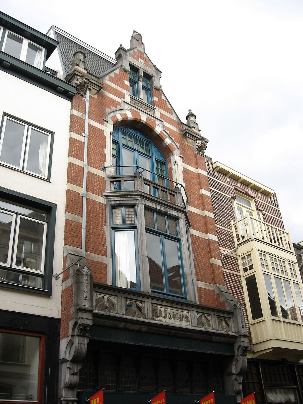 Lange Hezelstraat, Nijmegen, Netherlands (Wimup)
