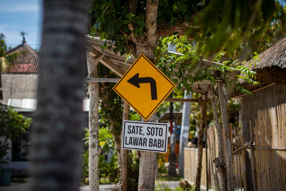 Lawar, Bali (Wimup travel guide)