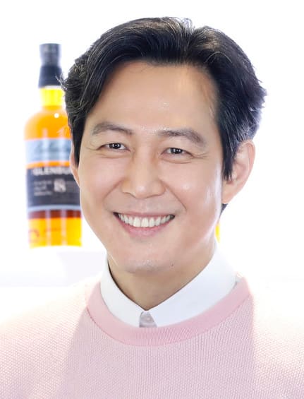 Lee Jung-jae, South Korea (portrait via Wikimedia Commons)