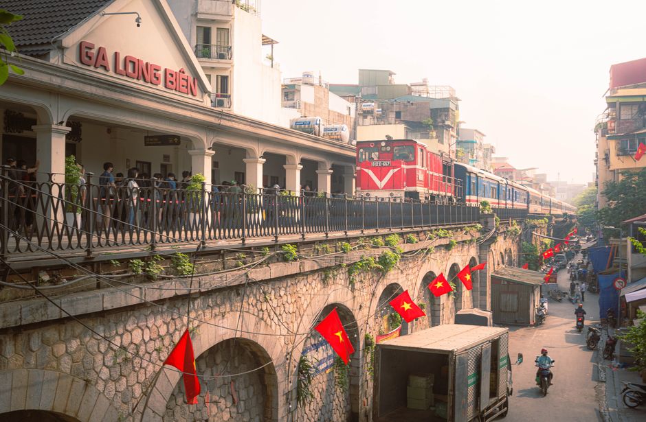 Long Biên