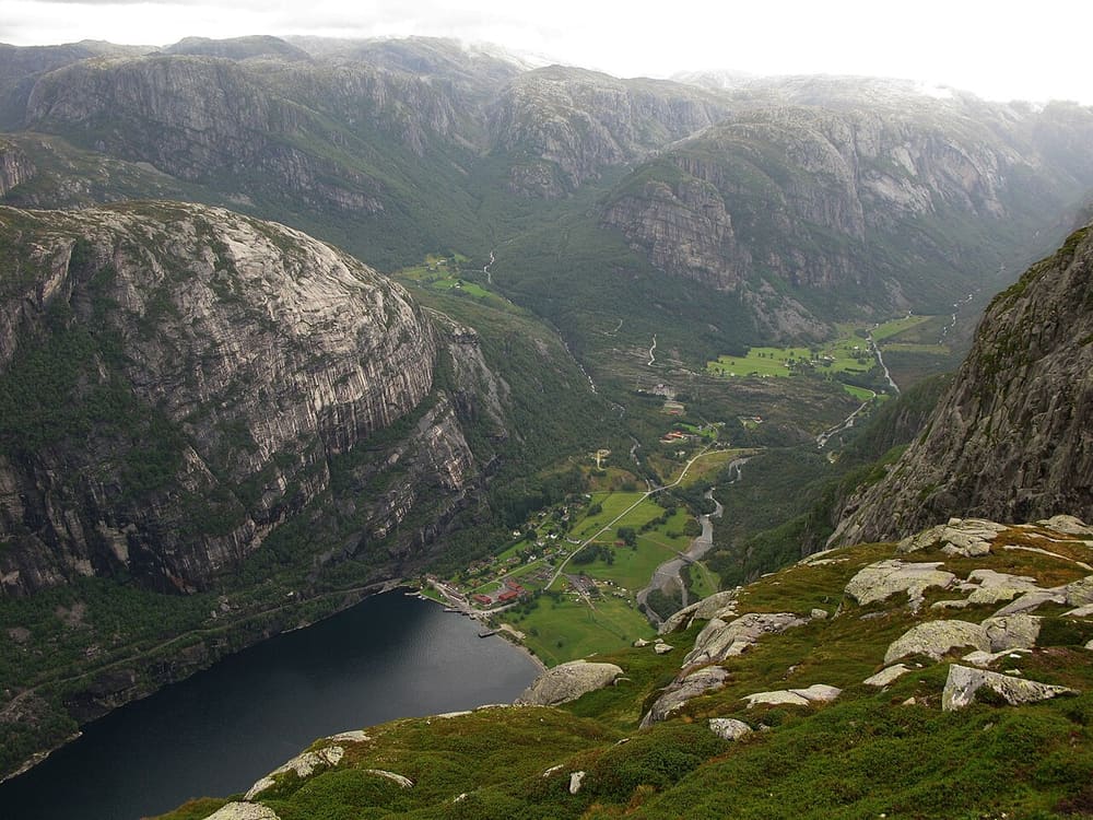 Lysebotn
