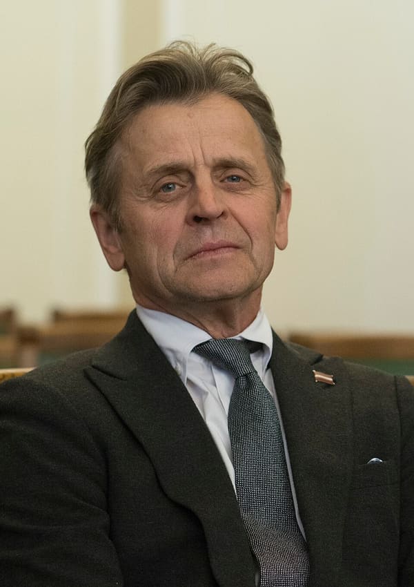 Mikhail Baryshnikov, Latvia (portrait via Wikimedia Commons)