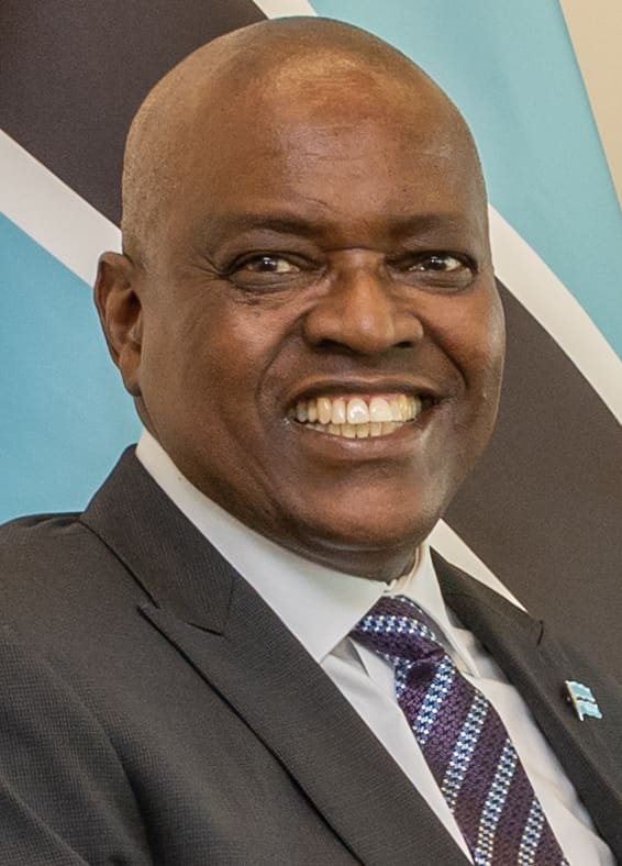 Mokgweetsi Masisi, Botswana (portrait via Wikimedia Commons)
