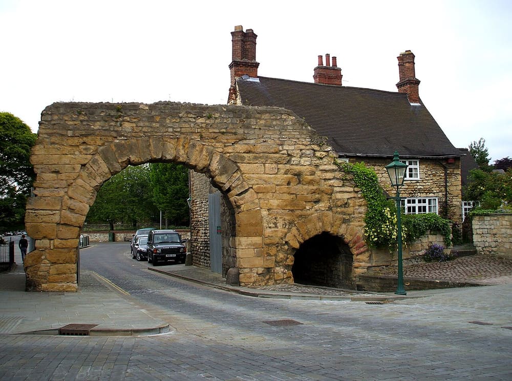 the Roman Bailgate to Newport Arch, Lincoln, United Kingdom (Wimup)