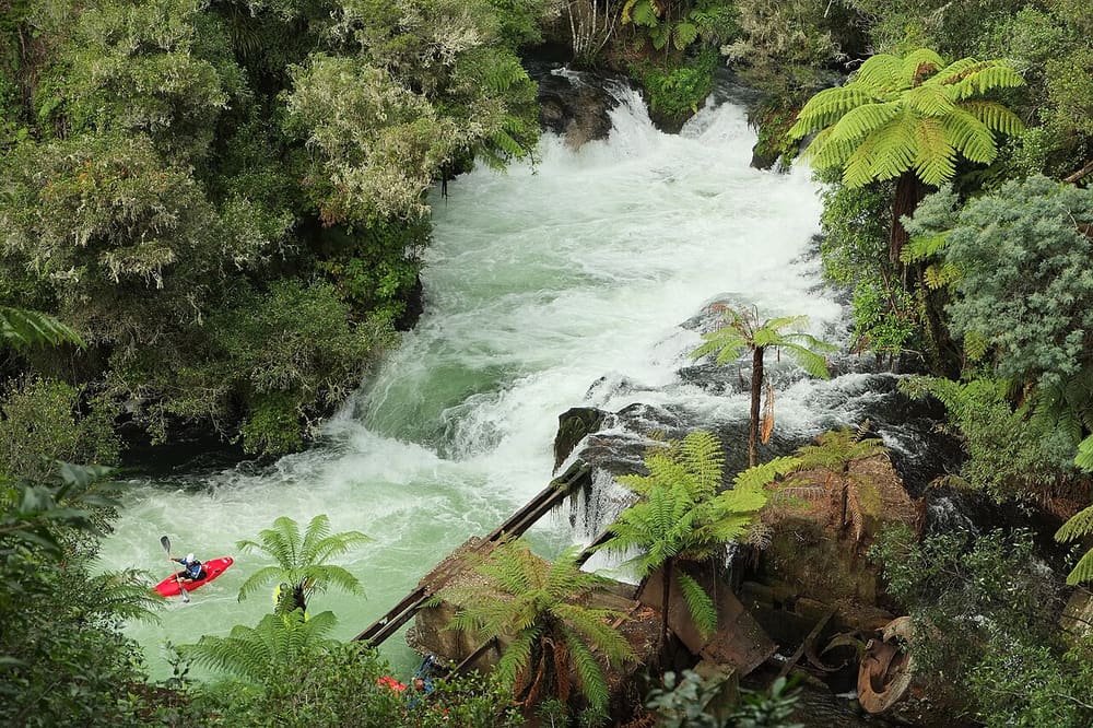 Okere Falls, Rotorua, New Zealand (Wimup)