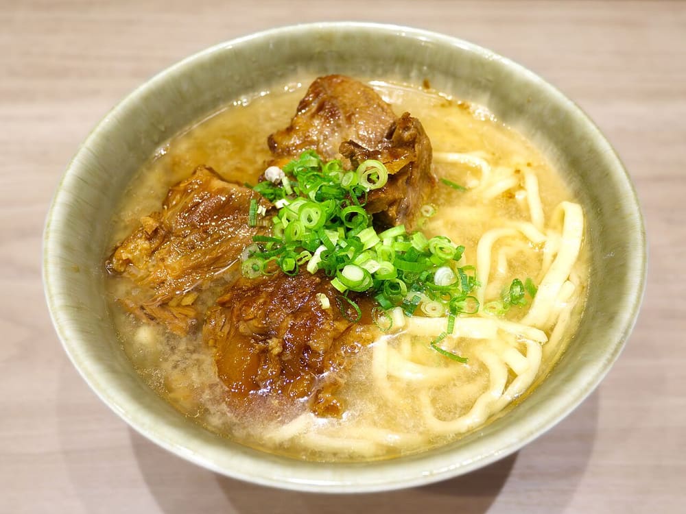 Okinawa soba, Japan (Wimup)