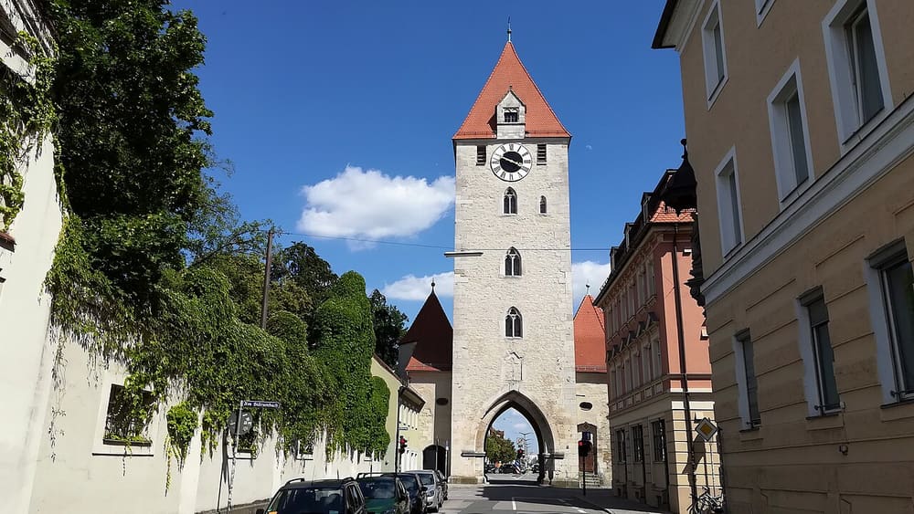 Ostentor