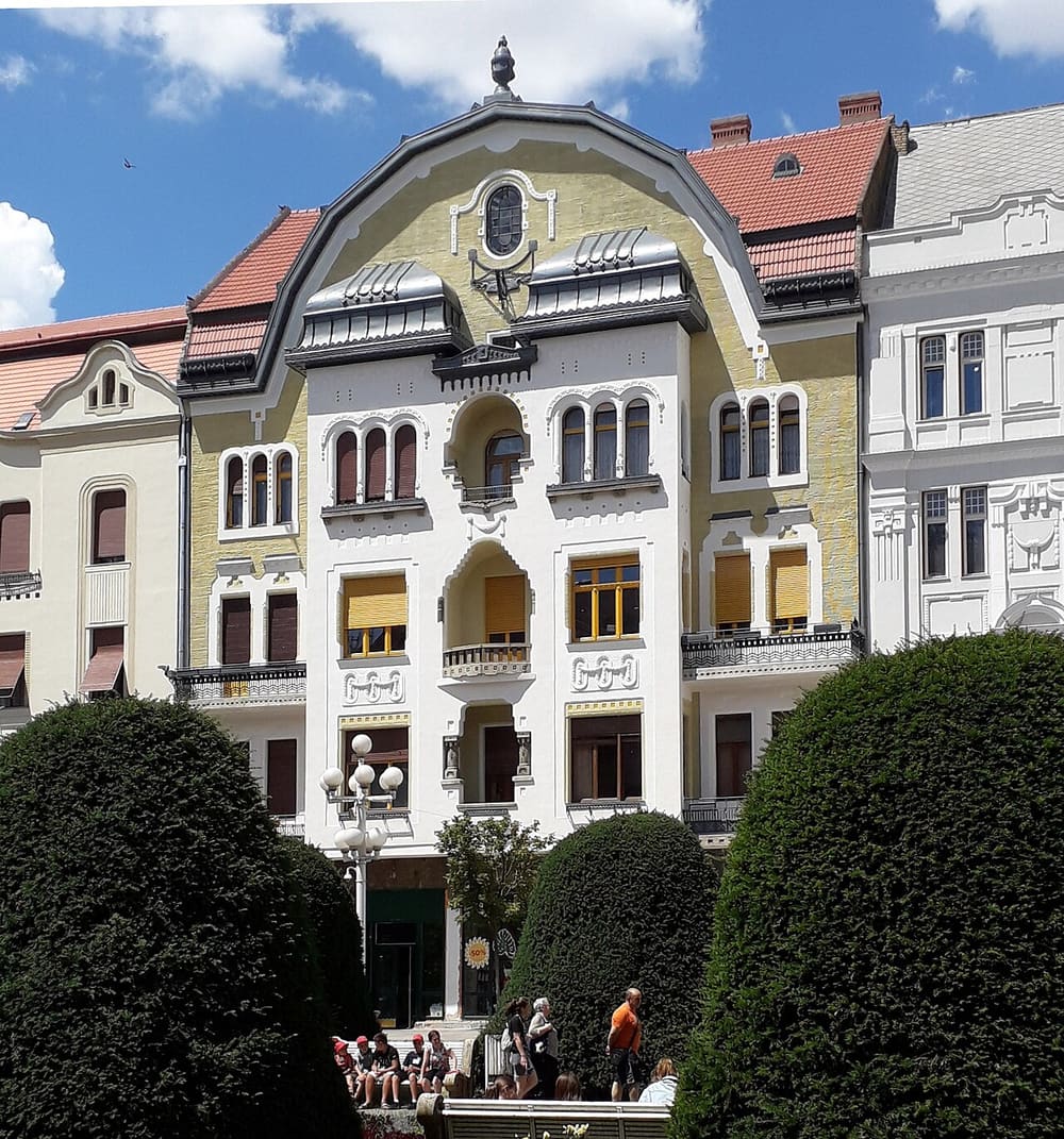 Neuhausz Palace