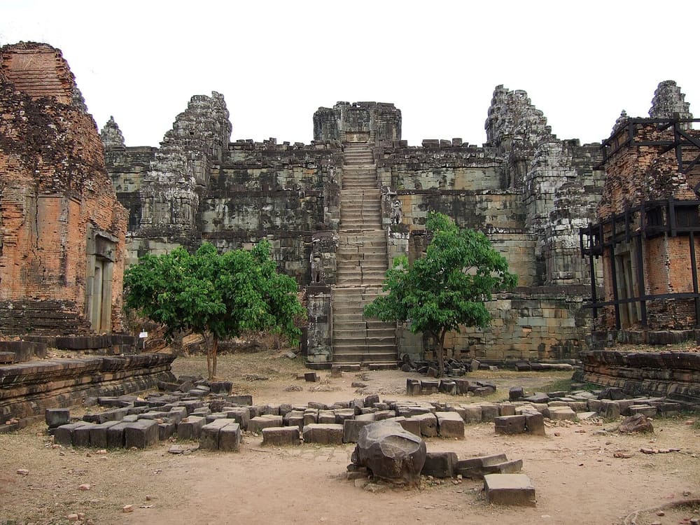 Phnom Bakheng, Siem Reap, Cambodia (Wimup)