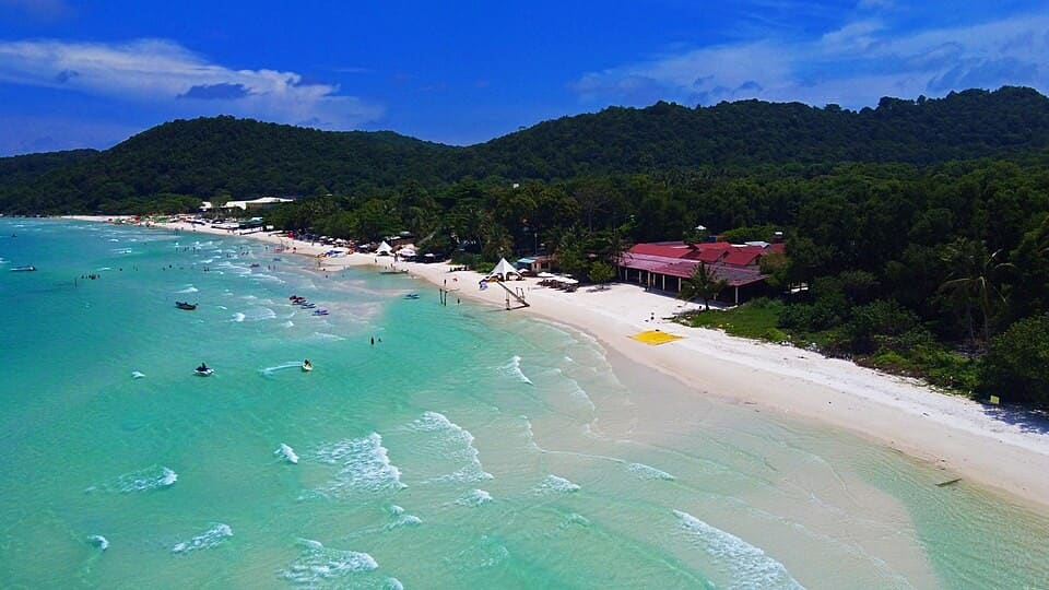 The turquoise water and white sand of Sao beach, Phu Quoc, Vietnam