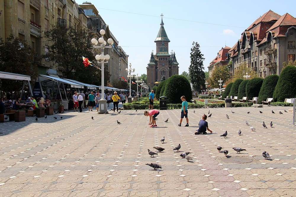 Piața Victoriei, Timișoara, Romania (Wimup)