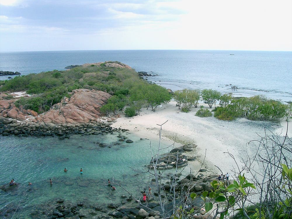 Pigeon Island National Park, Trincomalee (Wimup)